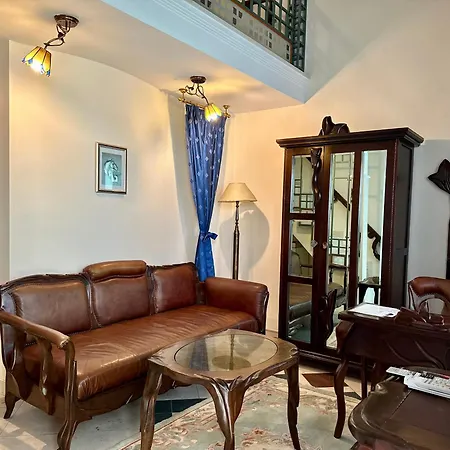 Apartment 25