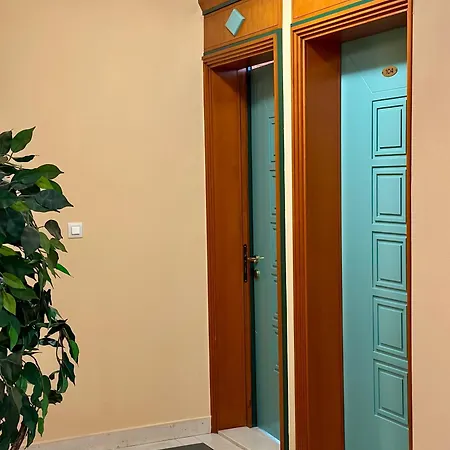 25 * Podgorica